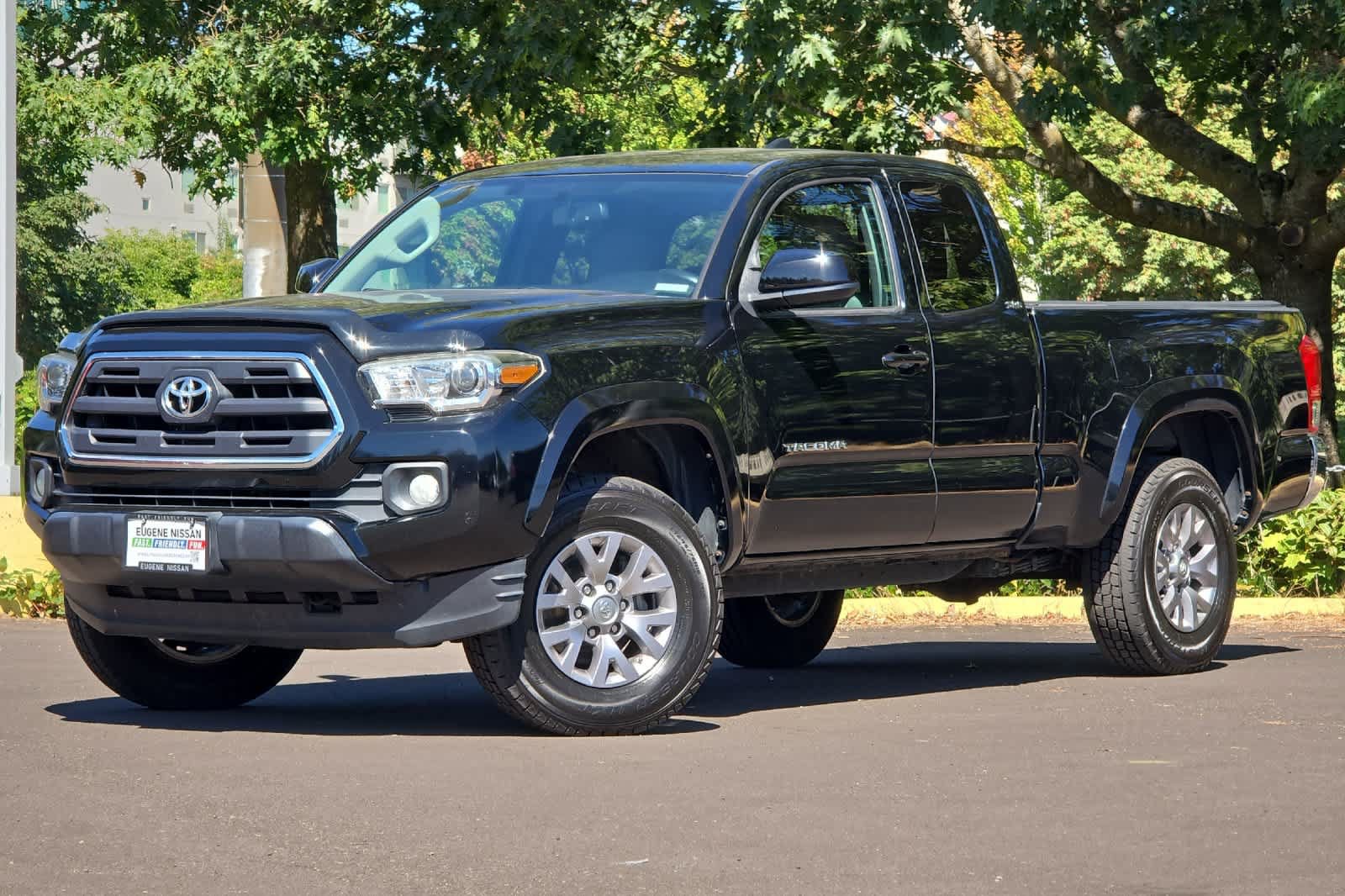 Used 2017 Toyota Tacoma SR5 w/ Tow Package
