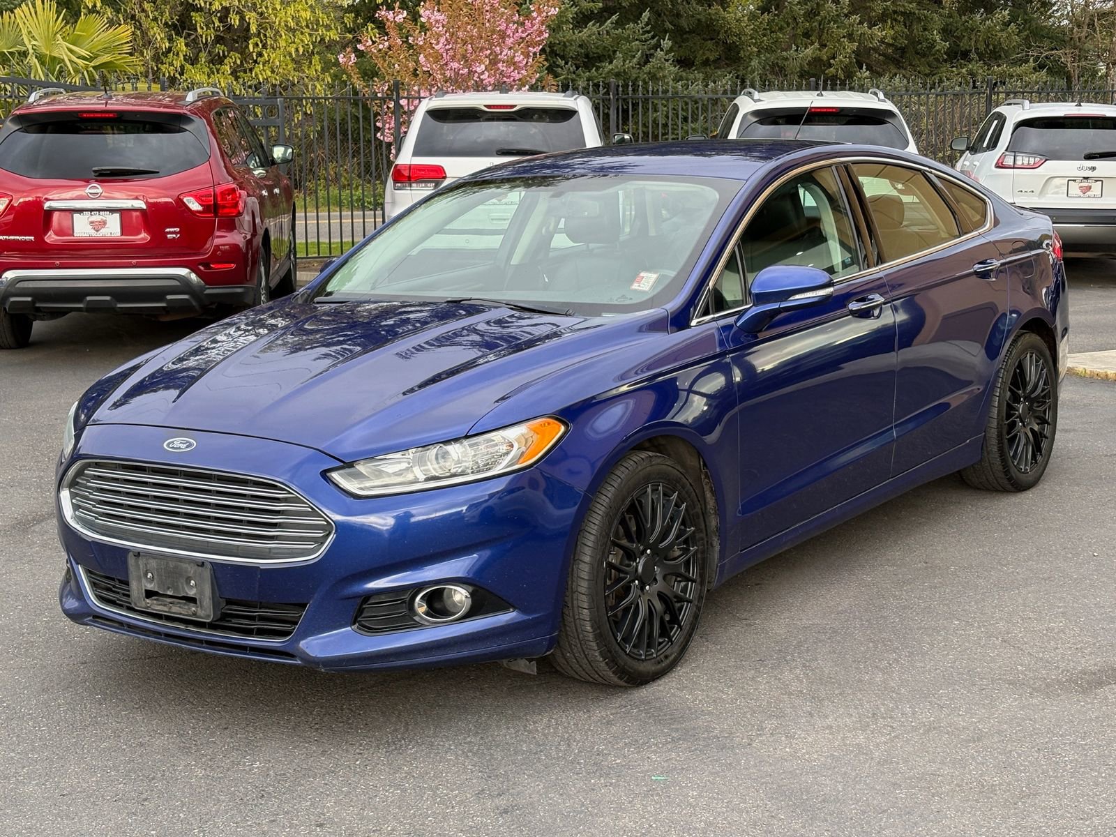 Used 2014 Ford Fusion Titanium FWD image 3