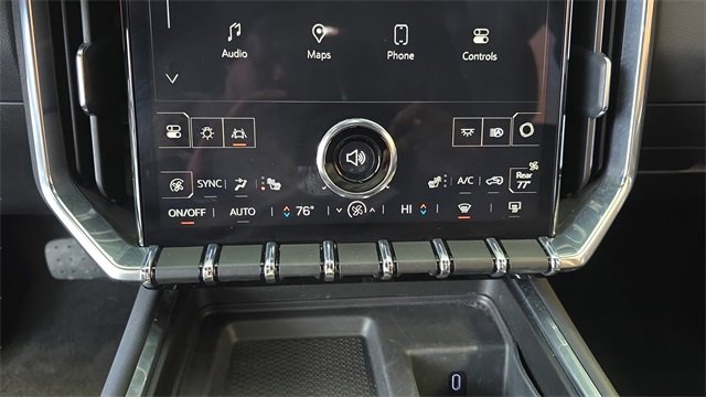 Used 2025 GMC Acadia Elevation image 19