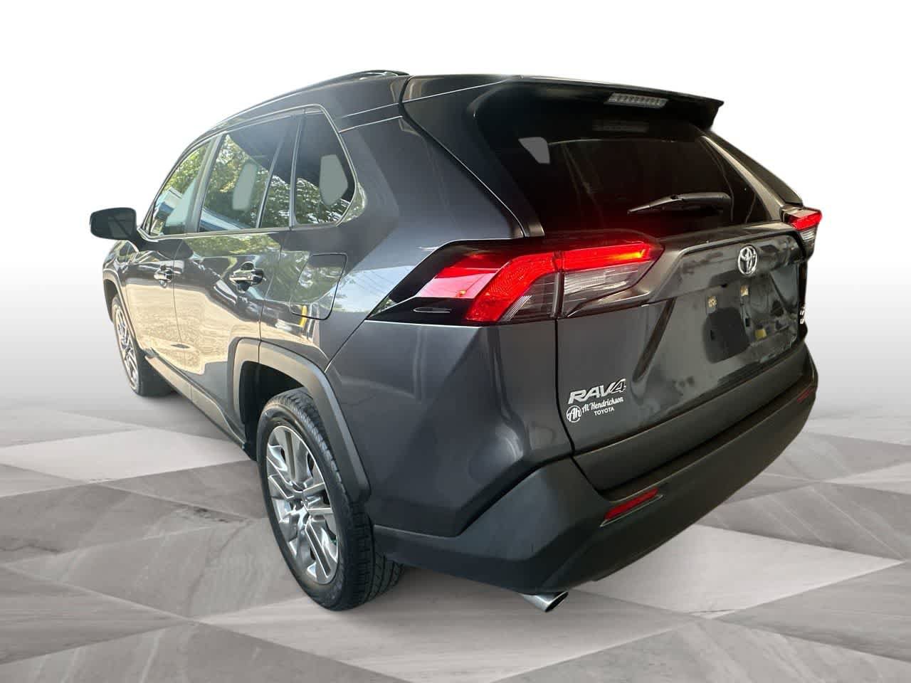 Used 2023 Toyota RAV4 XLE Premium AWD/4WD image 6