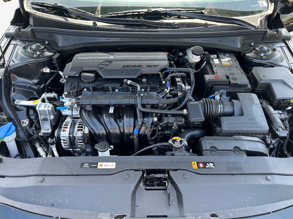 New 2026 Hyundai Elantra SE FWD image 23
