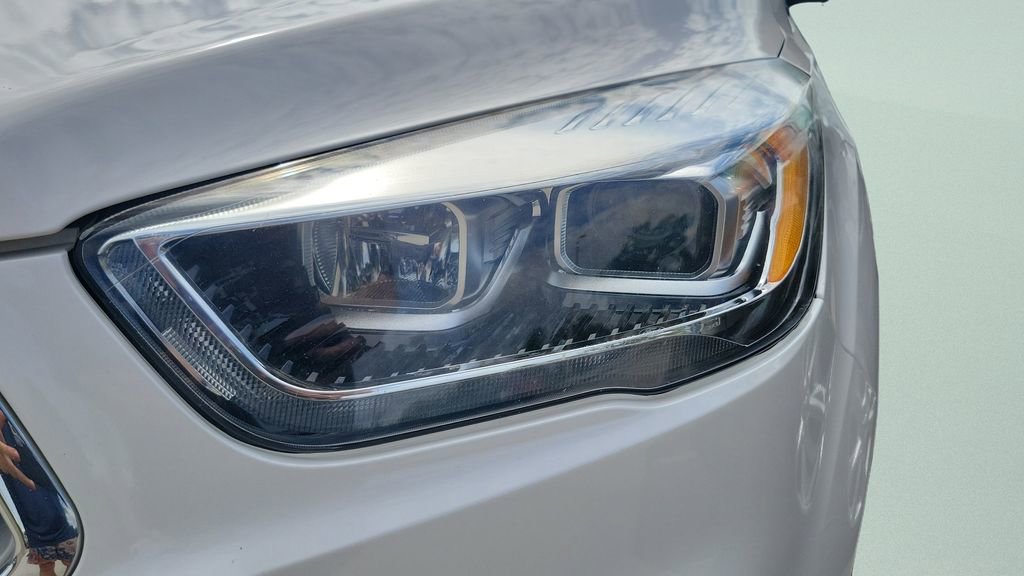 Used 2018 Ford Escape Titanium w/ Ford Safe & Smart Package image 7