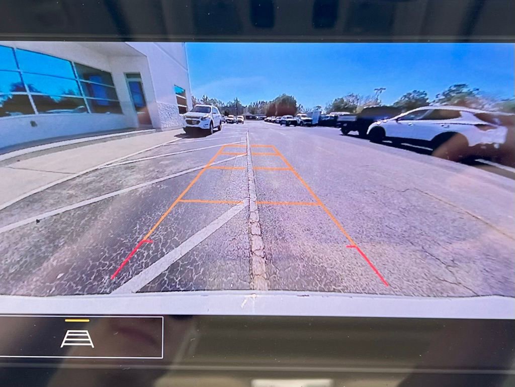 Used 2024 Chevrolet Malibu LT image 7