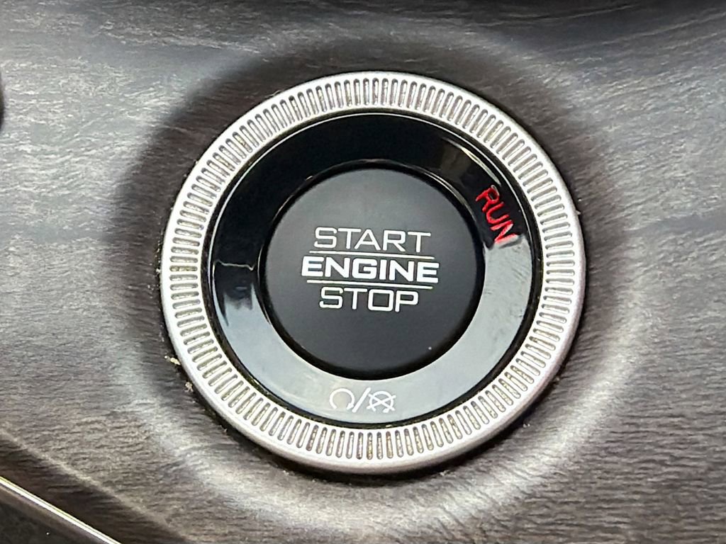 Used 2021 Jeep Grand Cherokee L Overland w/ Luxury Tech Group IV image 40