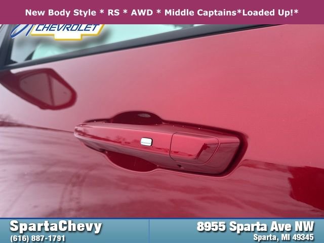 Used 2024 Chevrolet Traverse RS image 11