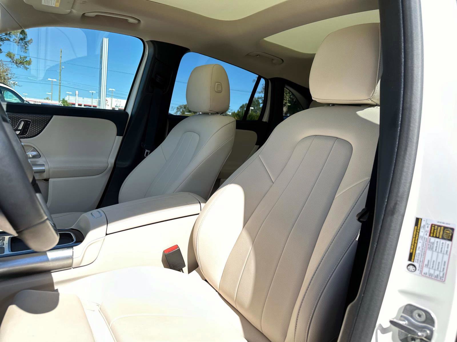 Certified 2025 Mercedes-Benz GLA 250 image 19