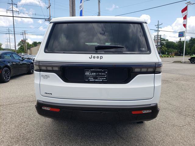 New 2026 Jeep Grand Wagoneer L Limited AWD/4WD image 4