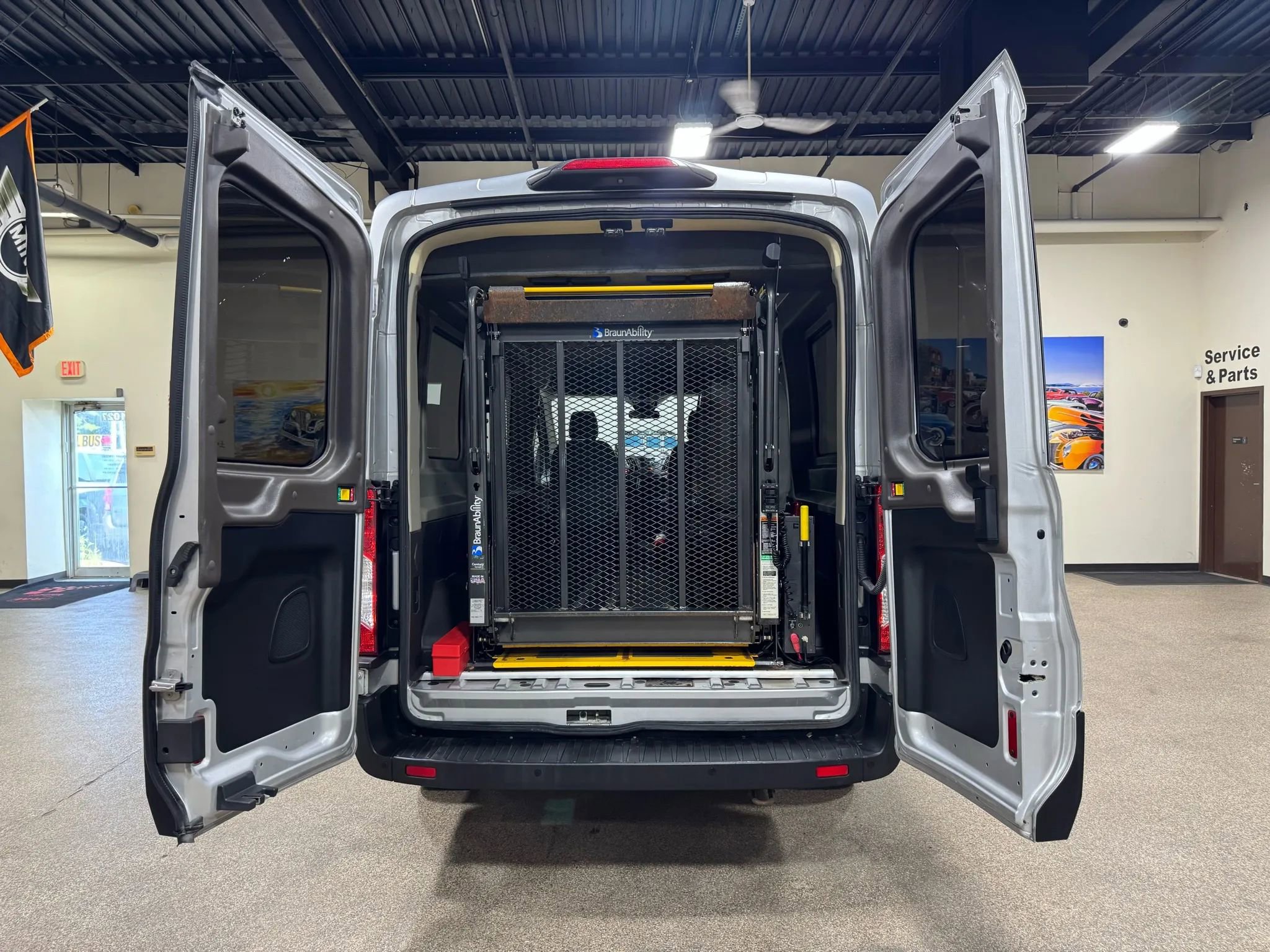 Used 2019 Ford Transit 250 148 Medium Roof image 43