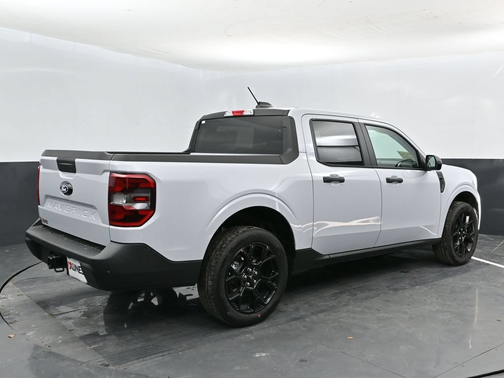New 2026 Ford Maverick XLT w/ Equipment Group 301A AWD/4WD image 2
