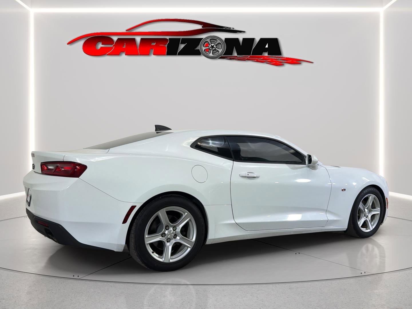 Used 2016 Chevrolet Camaro LT RWD image 11