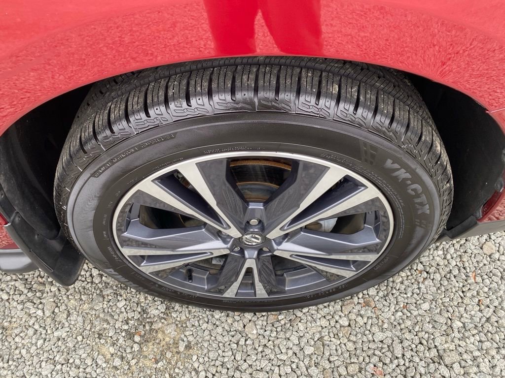 Used 2020 Nissan Pathfinder Platinum w/ Cargo Package image 25