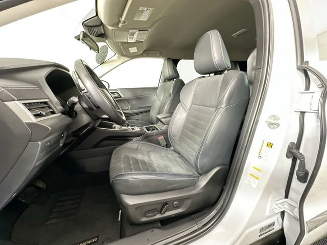 Used 2022 Mitsubishi Outlander SE image 17