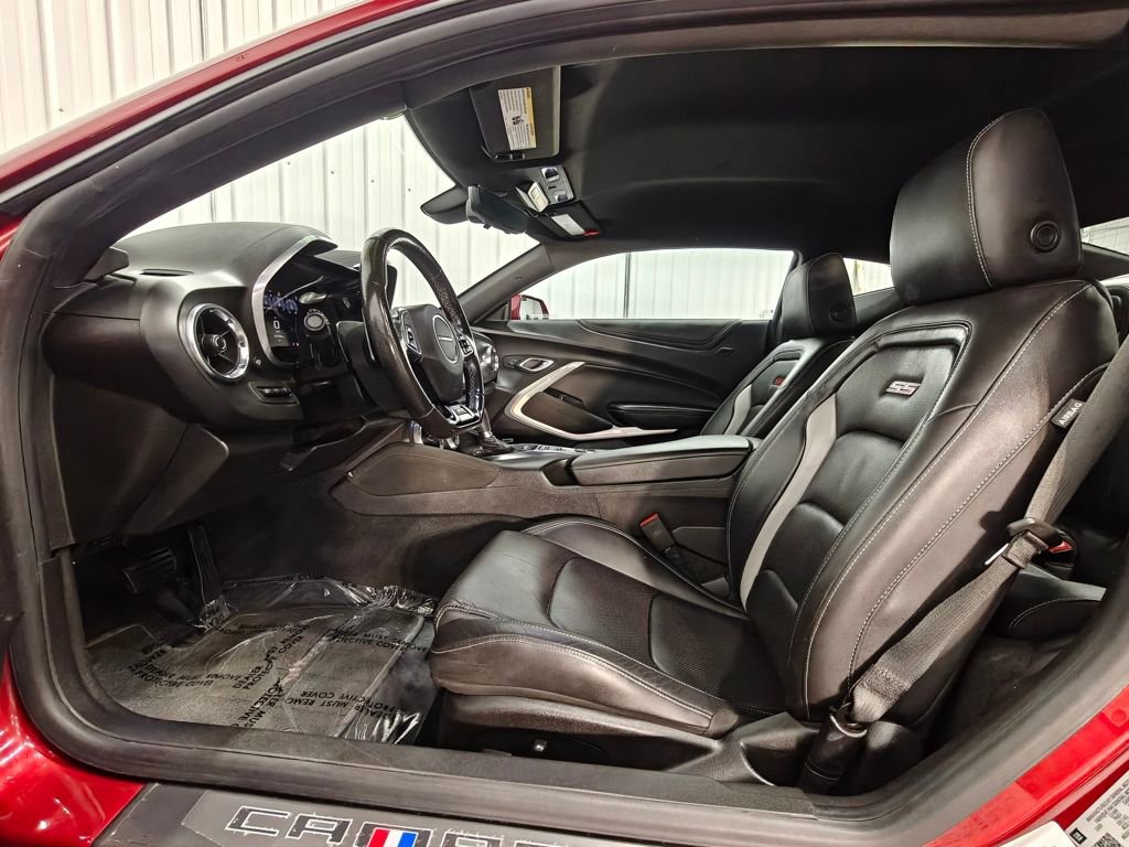 Used 2021 Chevrolet Camaro SS w/ Wild Cherry Design Package 2 RWD image 30