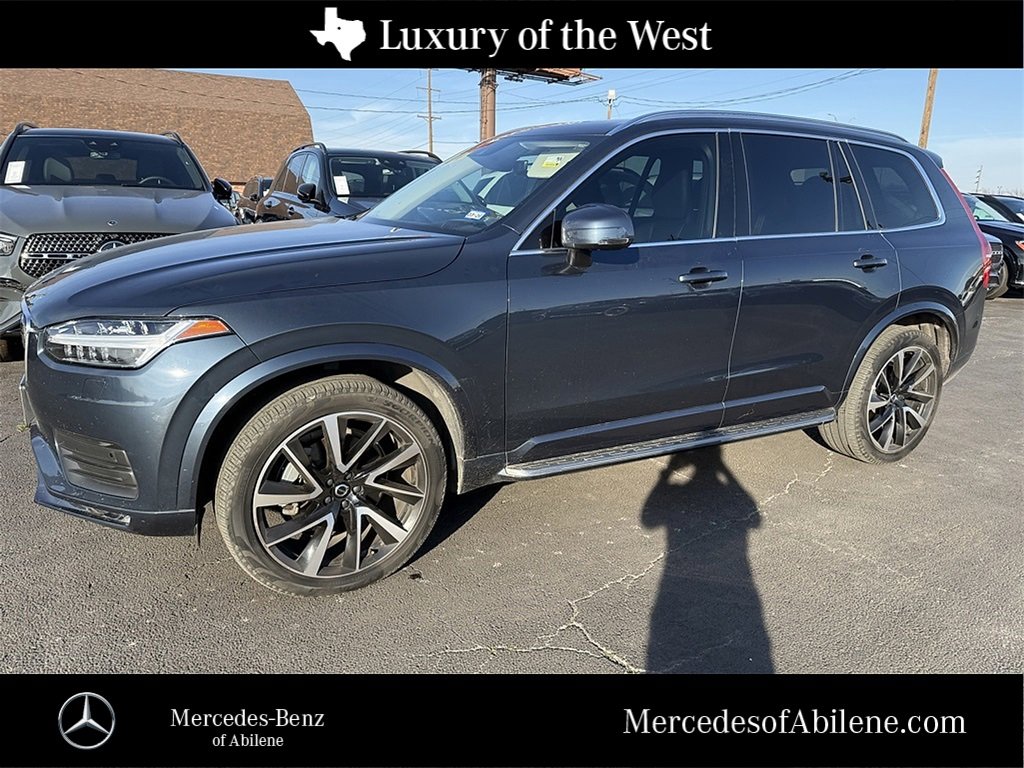 Used 2022 Volvo XC90 T6 Momentum w/ Advanced Package