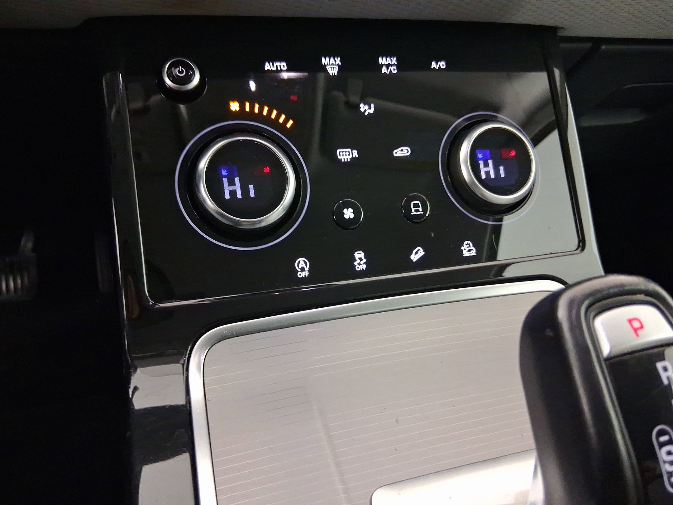 Used 2020 Land Rover Range Rover Evoque S image 17