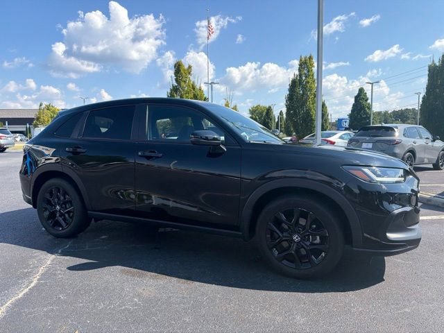Certified 2025 Honda HR-V Sport image 4