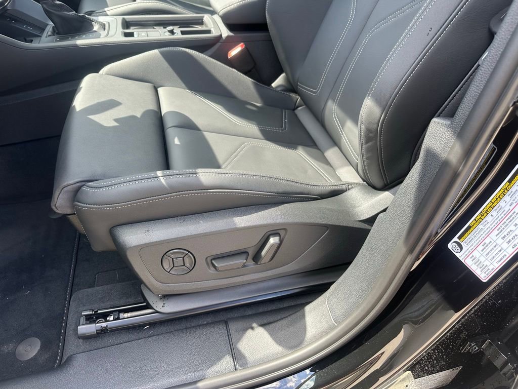 New 2025 Audi Q3 2.0T Premium image 12
