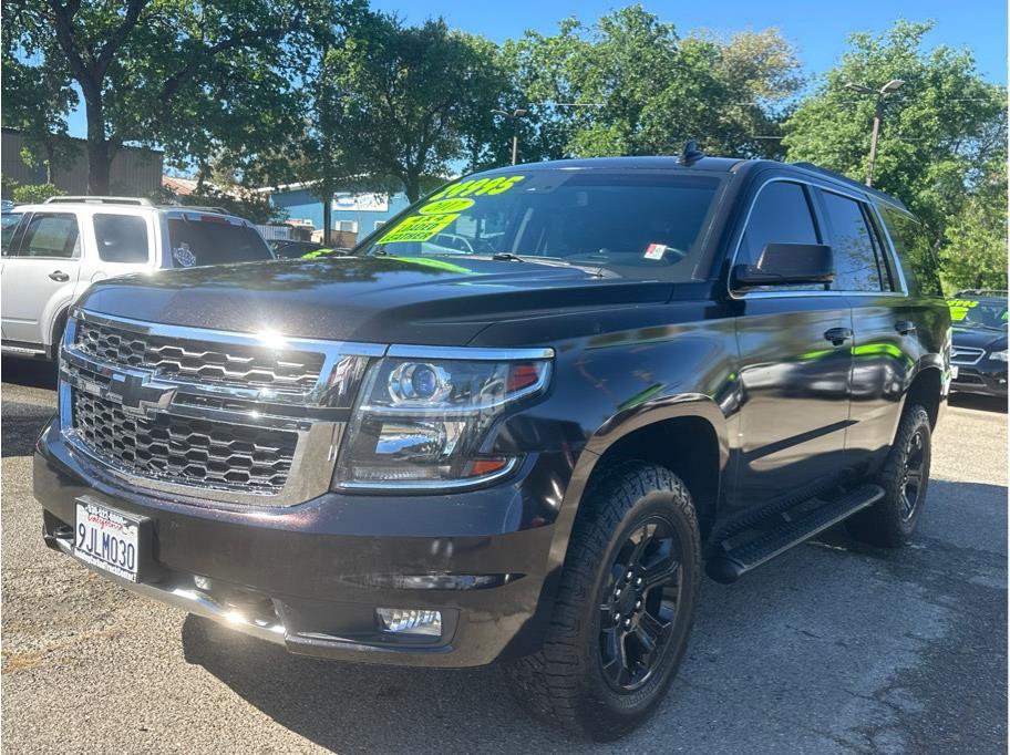 Used 2017 Chevrolet Tahoe LT w/ Z71 Midnight Edition image 3