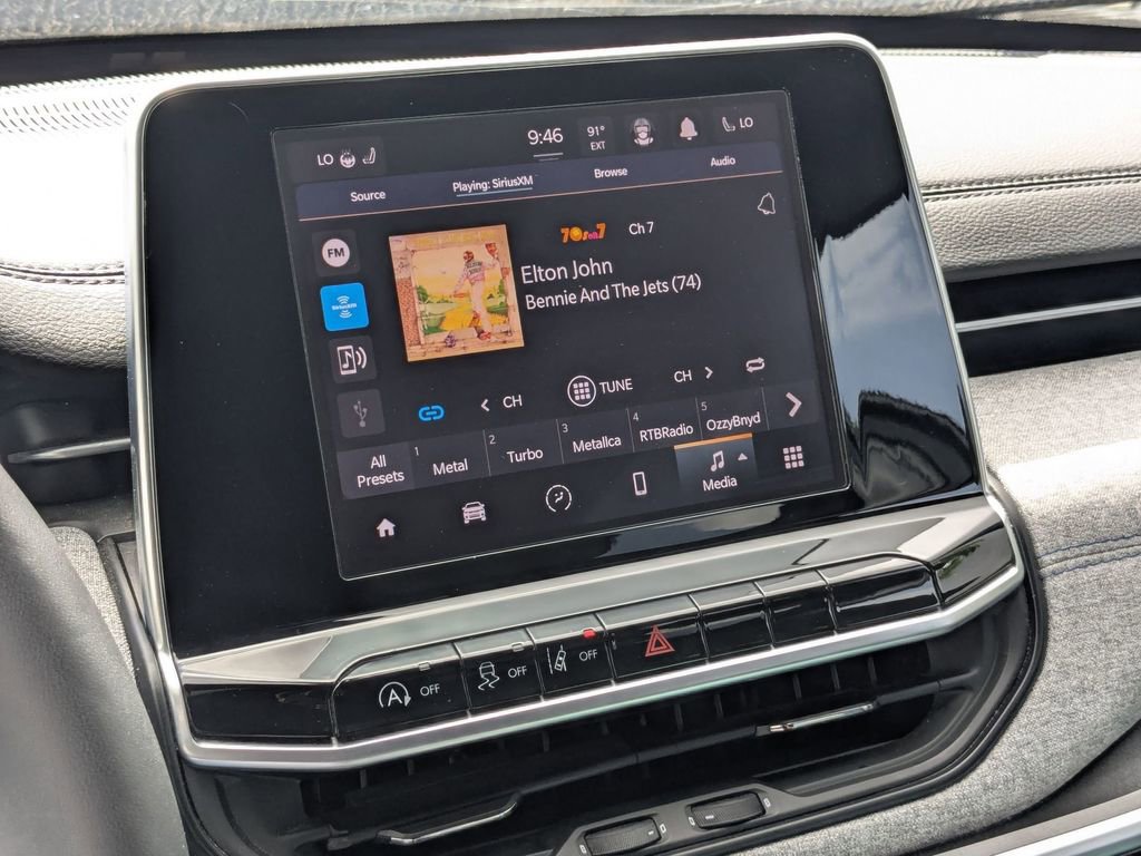 Used 2025 Jeep Compass Latitude w/ Sun & Sound Group image 21