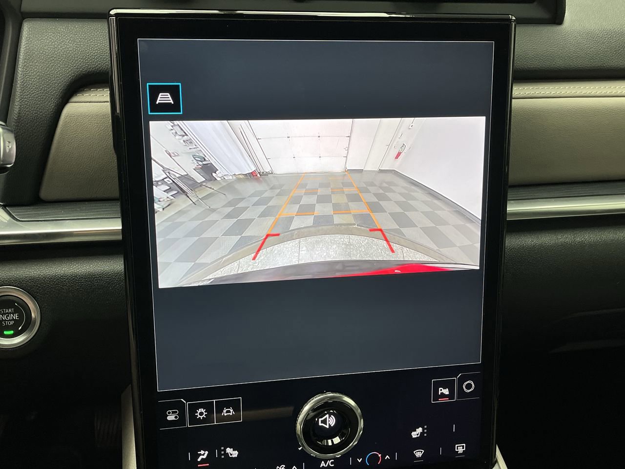 Certified 2025 GMC Terrain Elevation AWD/4WD image 6