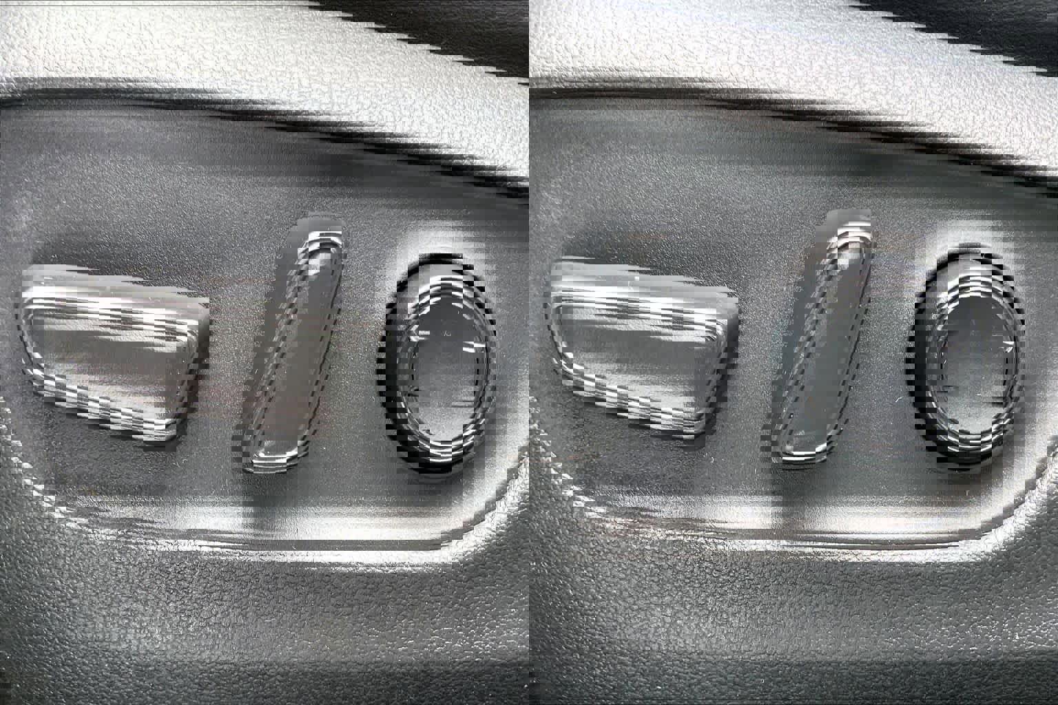 Used 2021 Toyota RAV4 XSE w/ Premium Package image 35