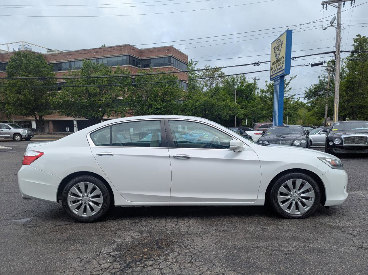 Used 2015 Honda Accord EX image 6