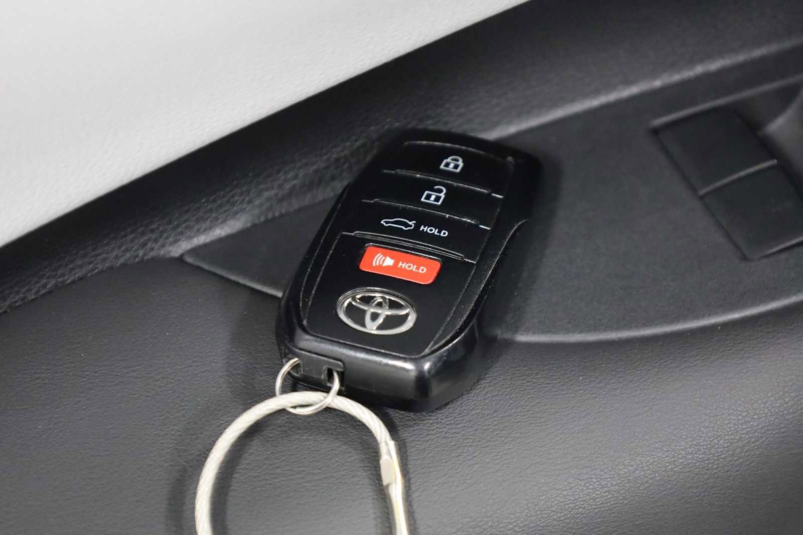 Used 2023 Toyota Corolla SE image 45