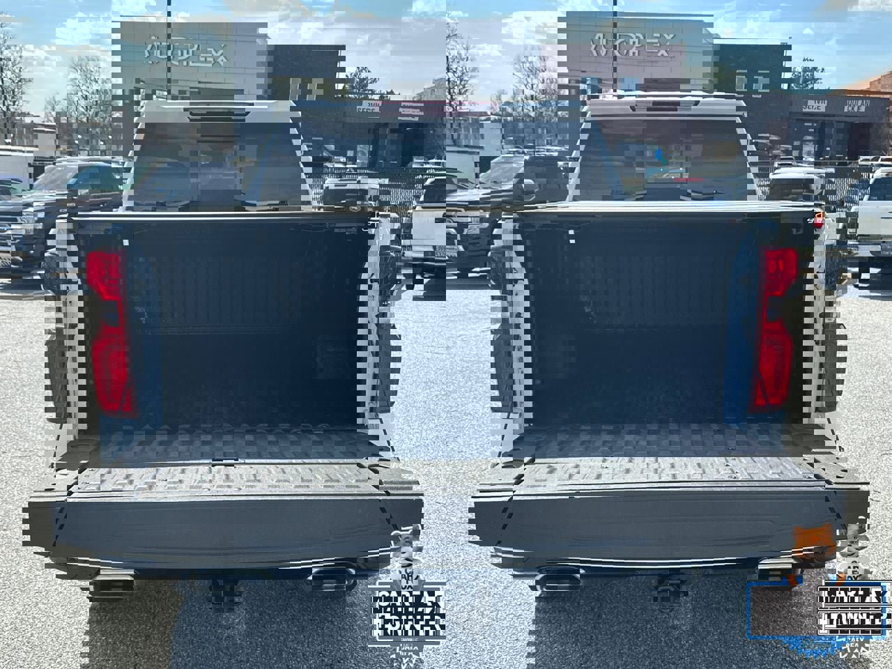 Used 2025 Chevrolet Silverado 1500 LT Trail Boss w/ Convenience Package II image 18