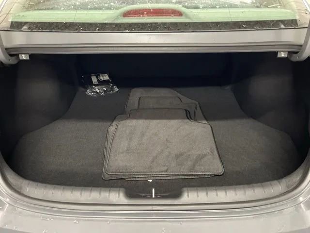 Used 2026 Hyundai Elantra Sport image 12