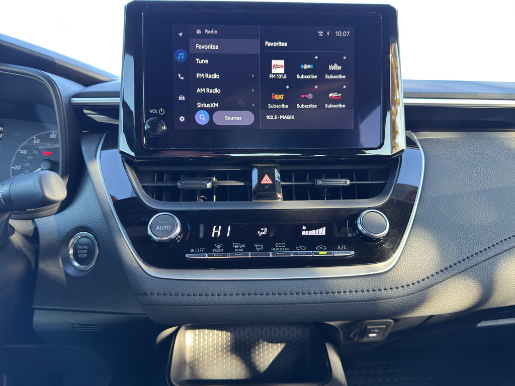 Certified 2025 Toyota Corolla SE image 15