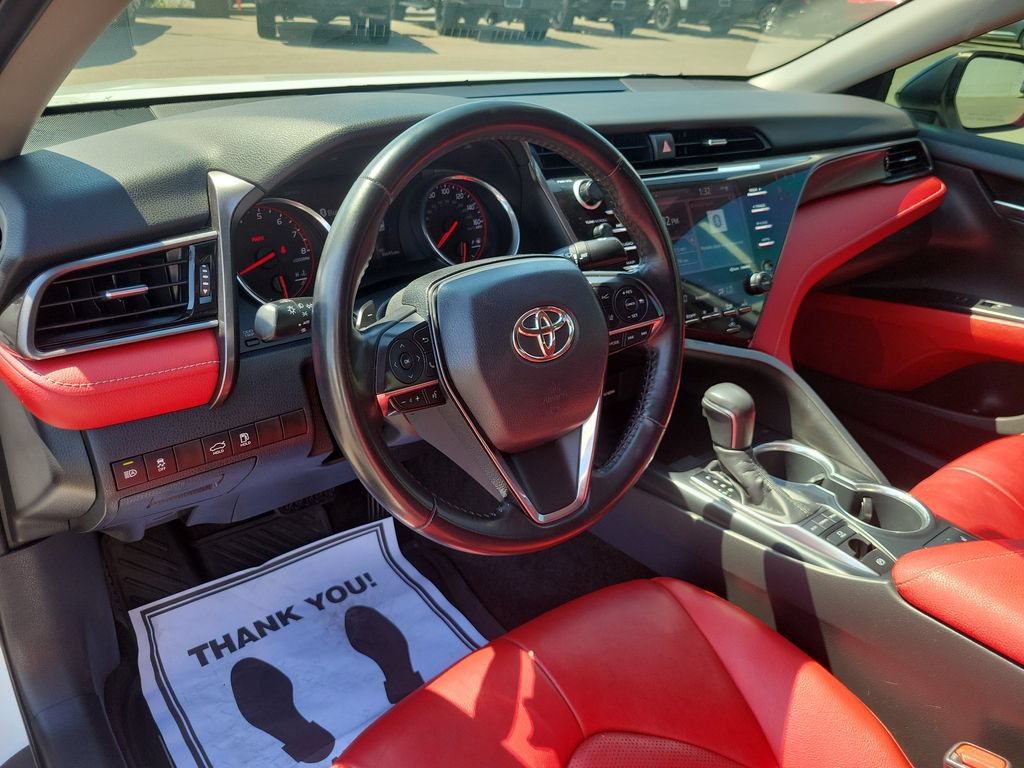 Used 2020 Toyota Camry XSE FWD image 18