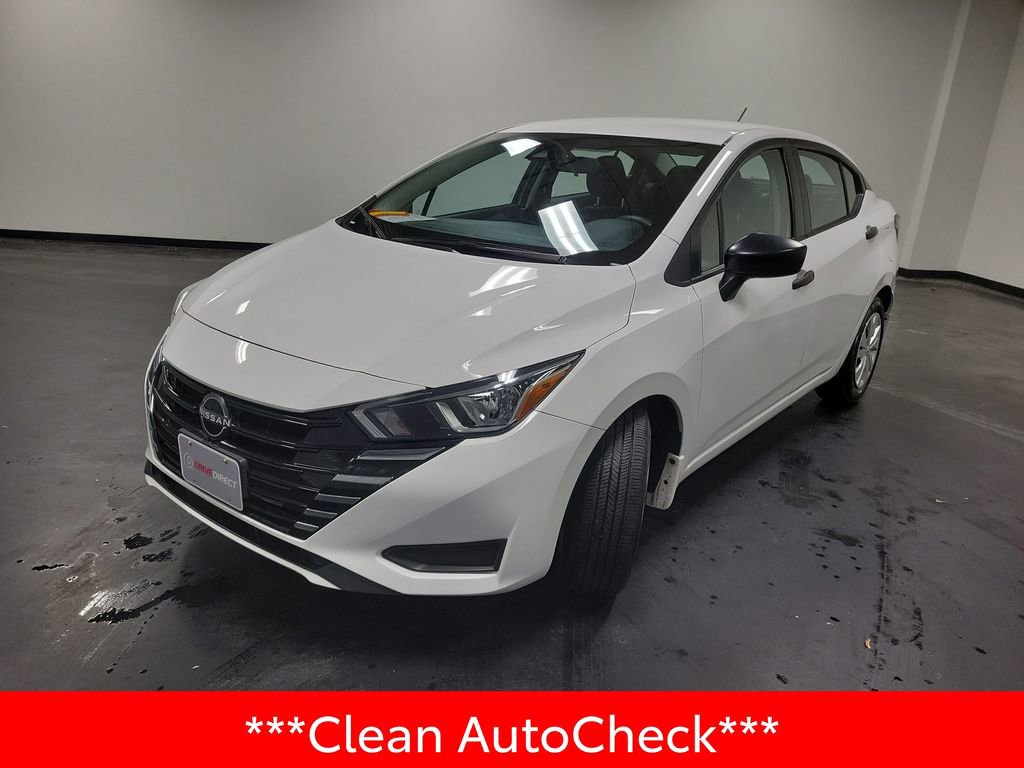 Used 2024 Nissan Versa S w/ Trunk Package image 4