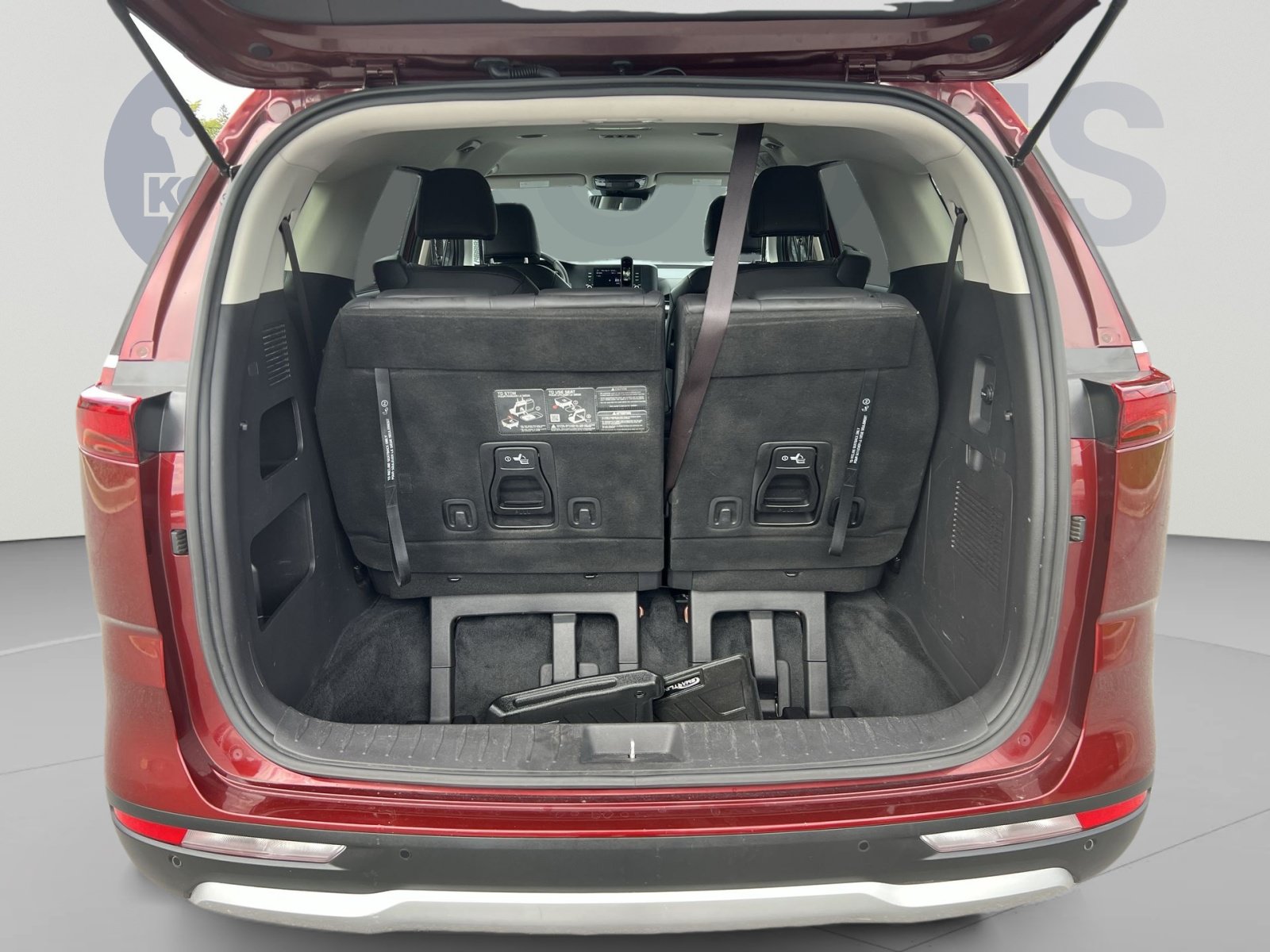 Used 2024 Kia Carnival LX FWD image 25