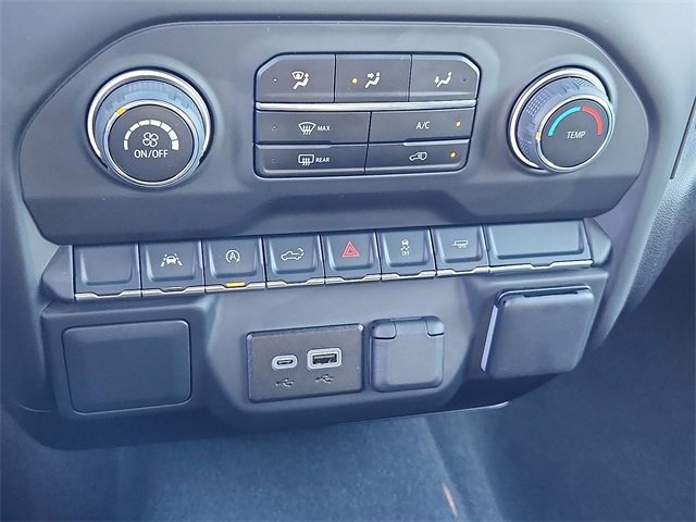 Used 2025 Chevrolet Silverado 1500 Custom image 16