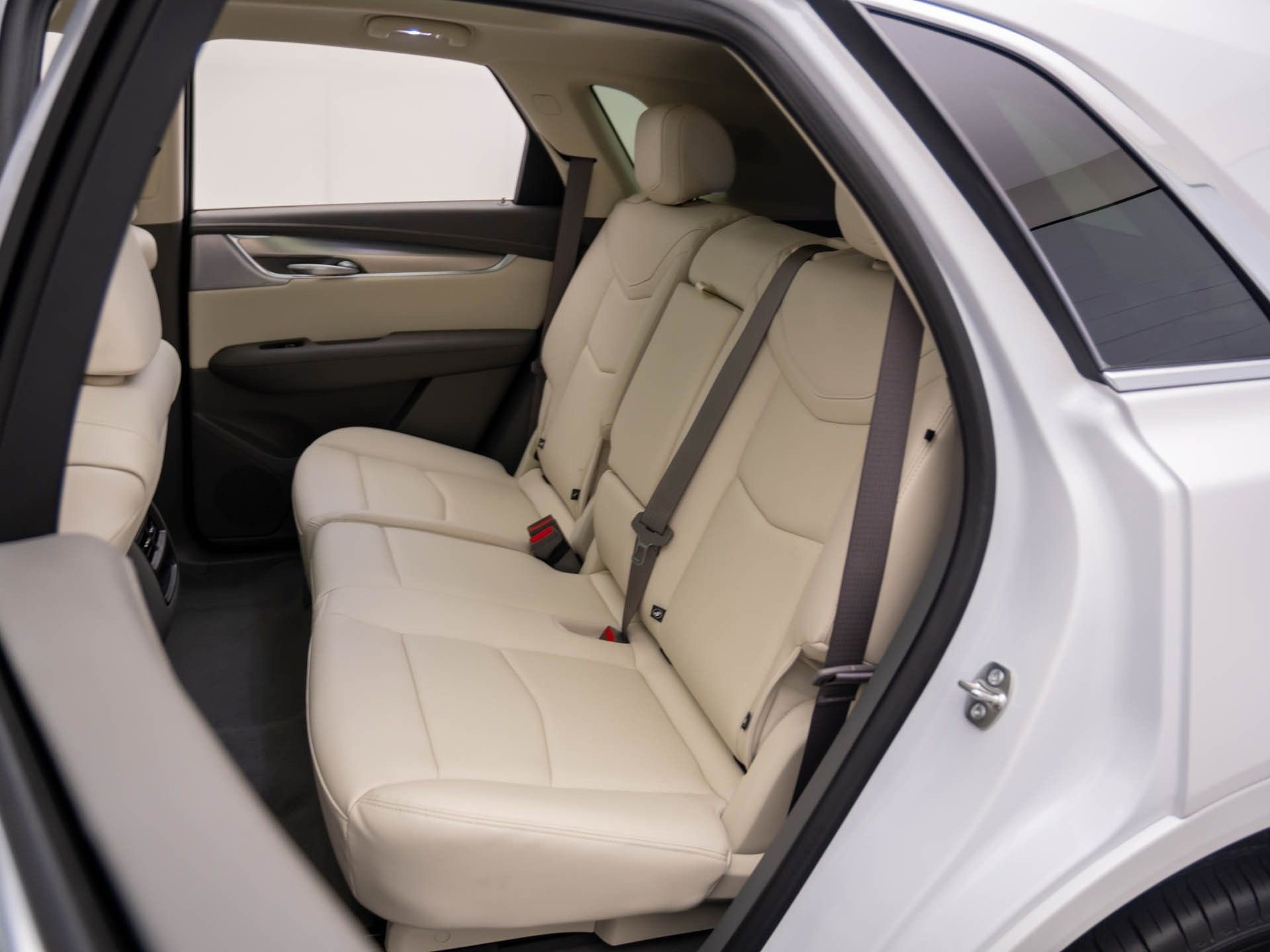 New 2025 Cadillac XT5 Premium Luxury AWD/4WD image 20