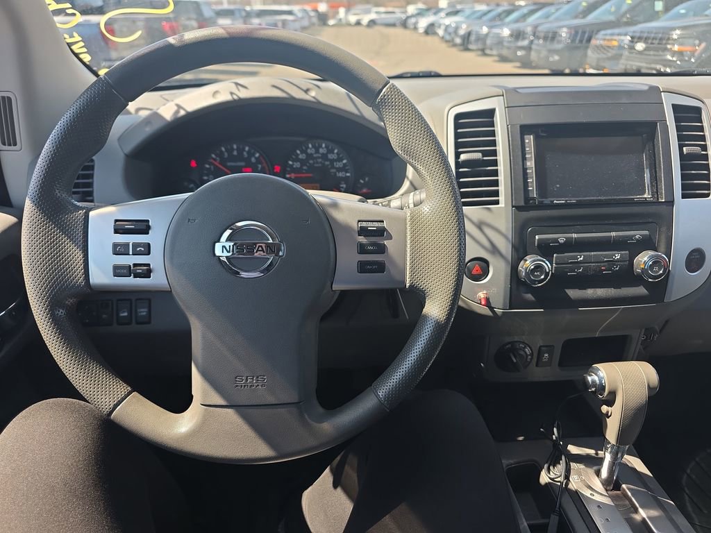 Used 2018 Nissan Frontier SV image 24