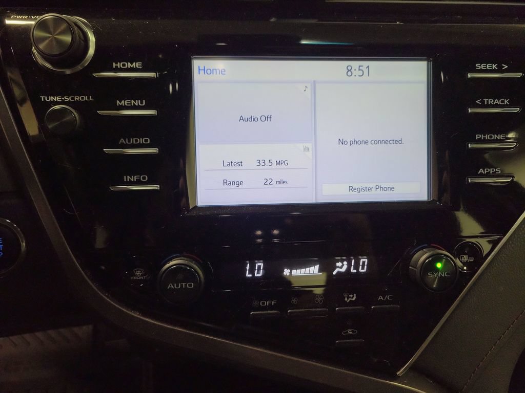 Used 2018 Toyota Camry XLE FWD image 17