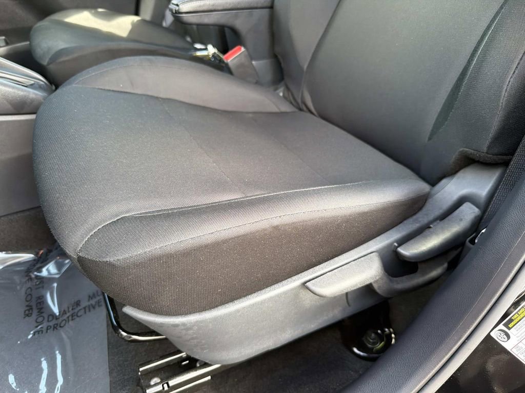 Certified 2025 Nissan Kicks Play S image 19