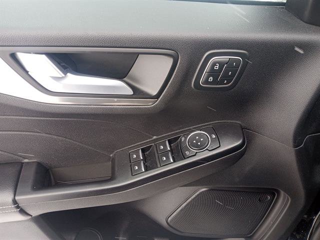 Used 2022 Ford Escape Titanium image 85