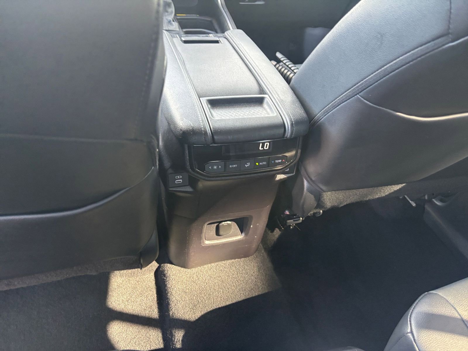 Used 2025 Toyota Grand Highlander FWD image 25