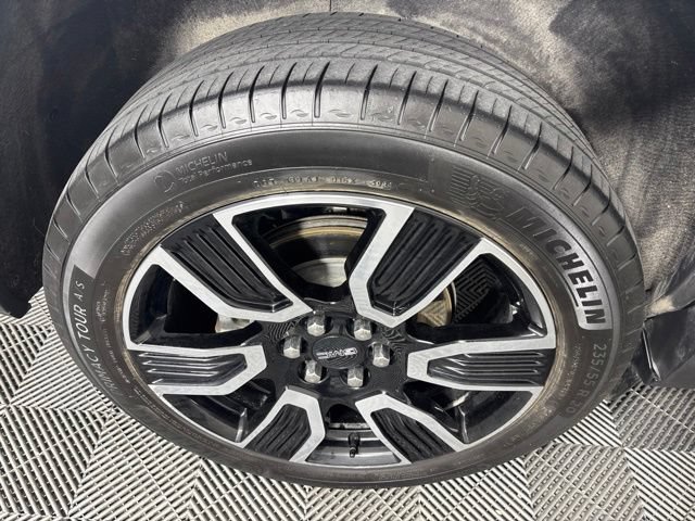 Used 2021 GMC Acadia SLT w/ Elevation Edition AWD/4WD image 44