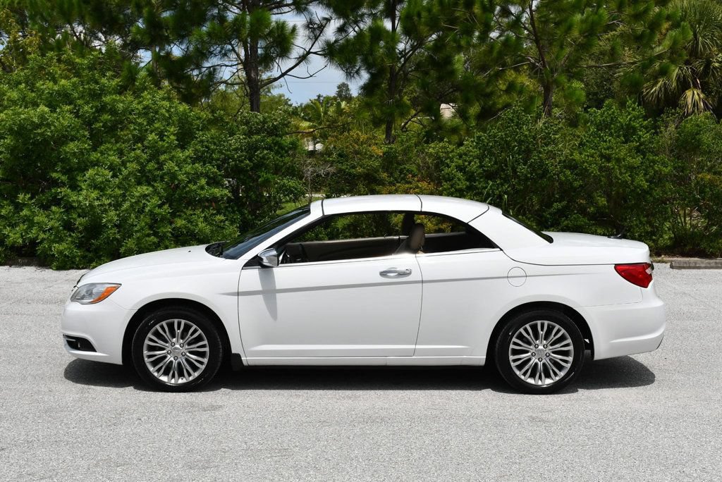 Used 2012 Chrysler 200 Limited FWD image 31