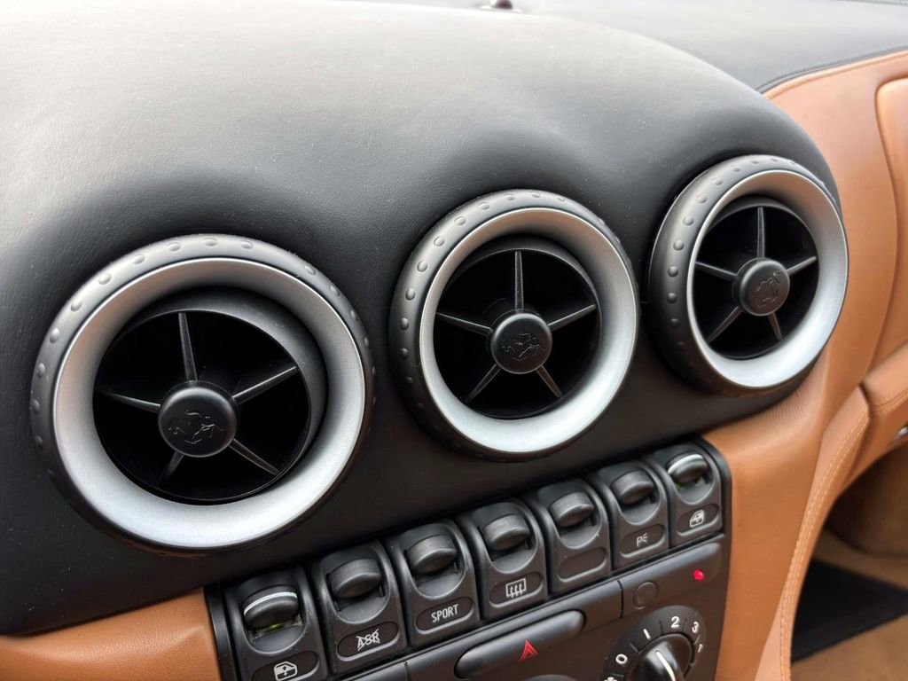 Used 2005 Ferrari 575M Maranello Superamerica image 45