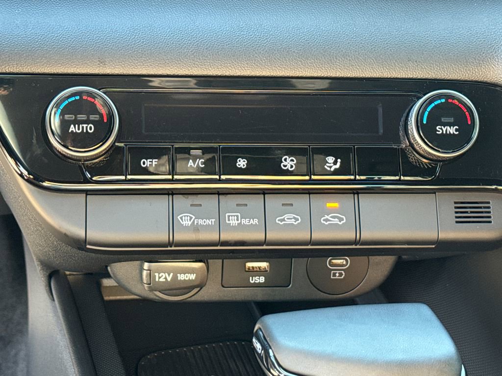 New 2025 Hyundai Elantra Sport image 31