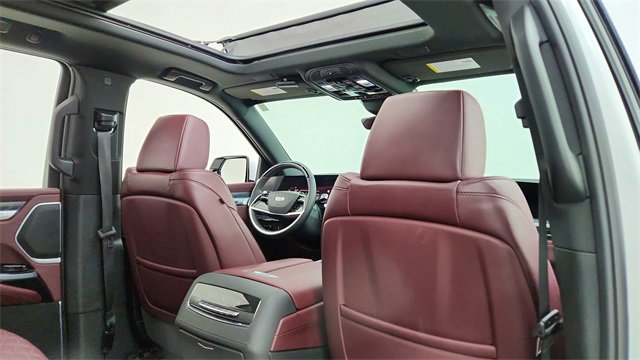 Used 2025 Cadillac Escalade Sport w/ Touring Package image 27