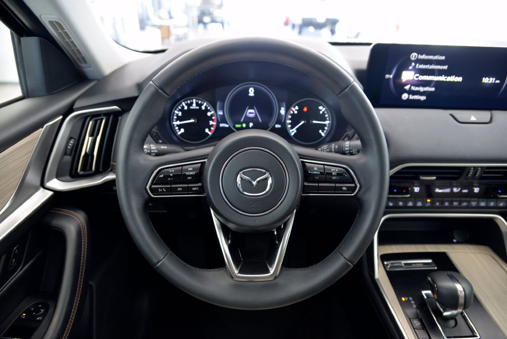 Certified 2026 MAZDA CX-90 3.3 Turbo w/ Preferred Package AWD/4WD image 18