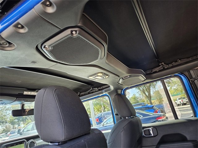 Used 2021 Jeep Wrangler Unlimited Sahara image 14