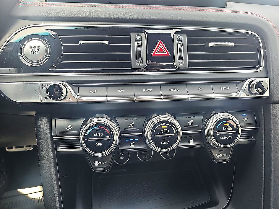 Used 2023 Genesis G70 2.0T w/ Sport Prestige Package image 27