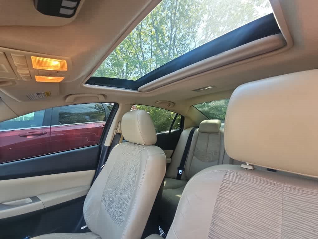 Used 2009 MAZDA MAZDA6 s Touring w/ Moonroof & Bose Pkg FWD image 8