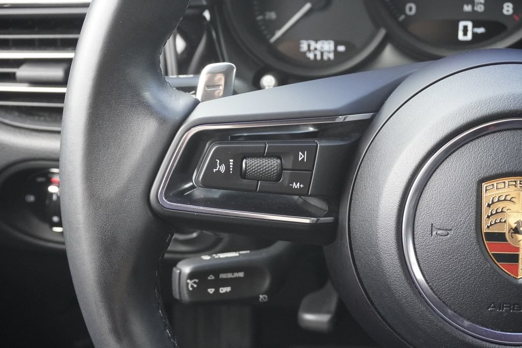 Used 2022 Porsche Macan AWD/4WD image 12